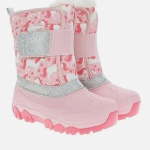 Members mark toddler snow boots